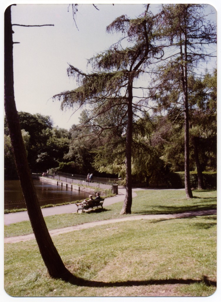 Alexandra Park - by the lakes (Frank Letchford, August 1970)